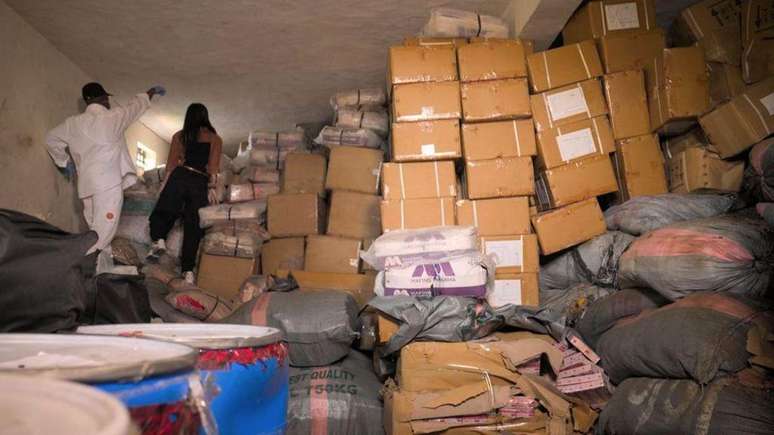 The Nigerian authorities store illegal drugs that have been confiscated in a warehouse in the city of Lagos, most are opioids The Nigerian authorities store illegal drugs that have been confiscated in a warehouse in the city of Lagos, most are opioids