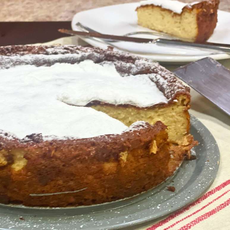 Italian sweet ricotta cake: creamy and melt in the mouth