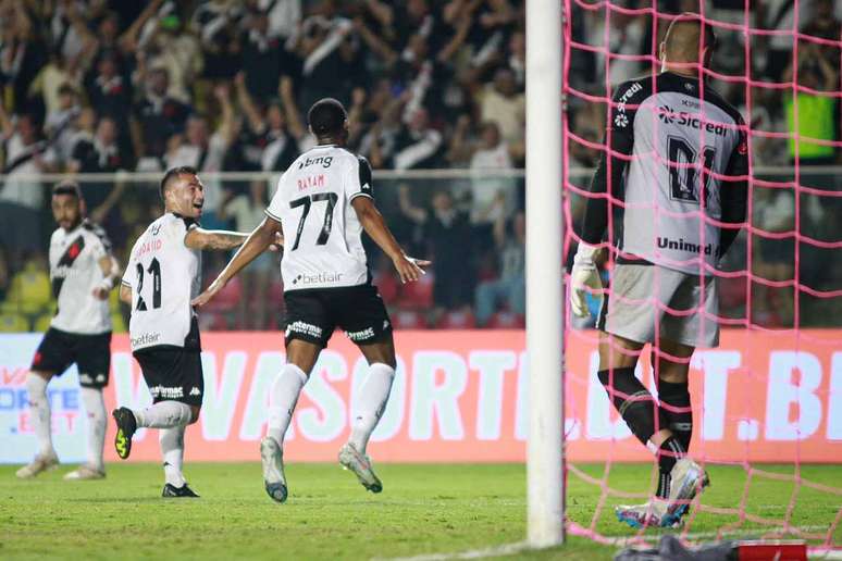 Vasco harus mengalahkan lawan Botafogage untuk mencapai semifinal semifinal Kejuaraan Carioka -