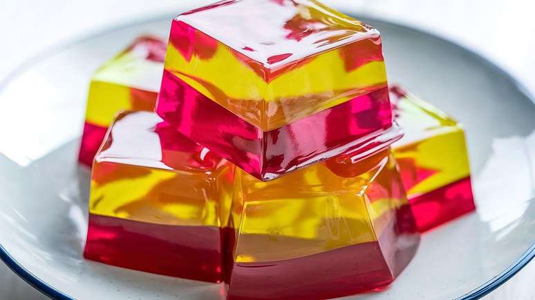 Os suplementos de col&aacute;geno s&atilde;o extra&iacute;dos da pele, cartilagem e dos ossos de animais, como vacas e galinhas