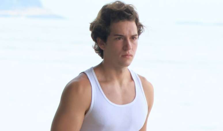 'Minha mulher...': filho de Giovanna Antonelli e Murilo Benício vai com cantora e ex-namorada de galã de 'Mania de Você' ao Baile Vogue. Veja foto.