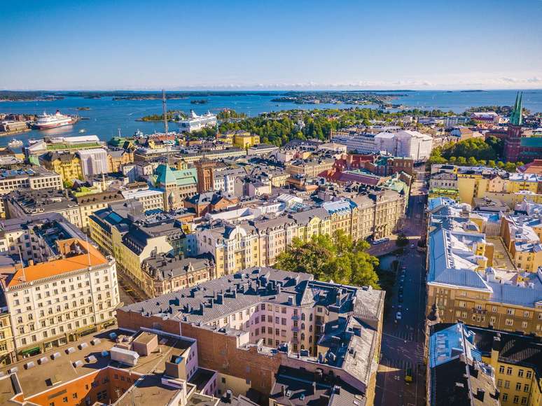 A Finl&acirc;ndia &eacute; a primeira colocada do &Iacute;ndice Mundial da Felicidade. Na imagem, a capital finlandesa, Helsinque, vista de cima