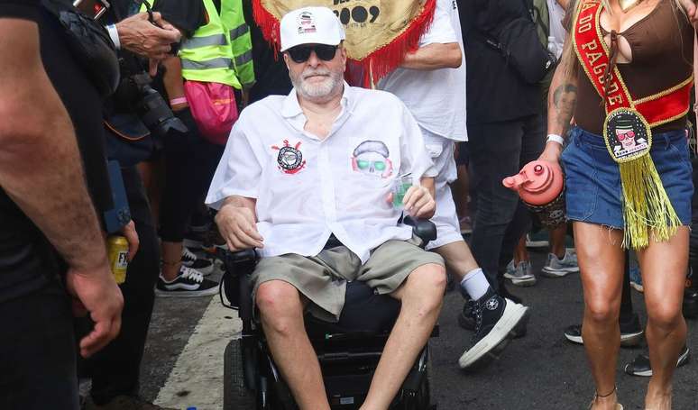 Marcelo Rubens Paiva foi homenageado pelo bloco Baixo Augusta.