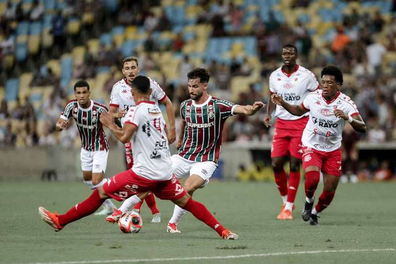 Tricolor faz jogo morno, mas o suficiente para avançar de fase no Carioca –