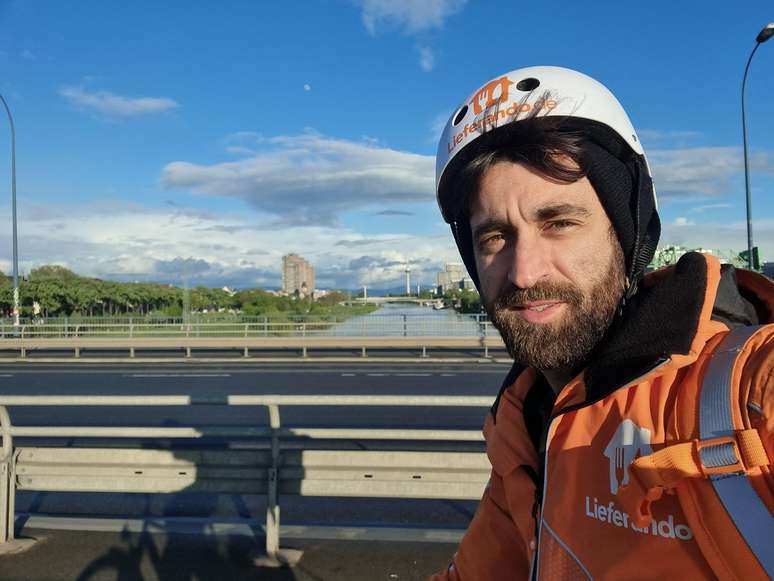 Luciano diz que est&aacute; cada vez mais cultivando um sentimento de apatia diante do crescimento da direita radical