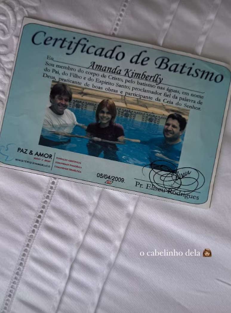 Amanda Kimberlly exposed her baptism certificate Amanda Kimberlly exposed her baptism certificate