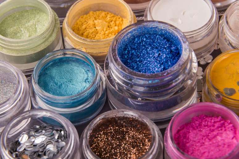 Per Carnevale sono consigliati glitter ecologici e vernici specifiche per pelli sensibili