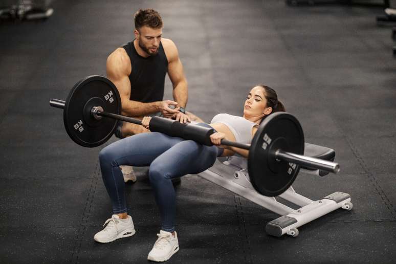 See how to define the ideal load for muscle mass gain