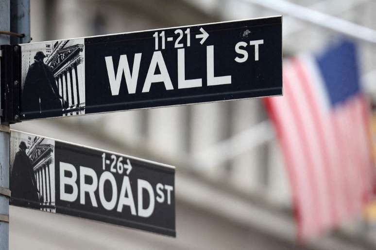 Placa de Wall Street
18/09/2024. REUTERS/Andrew Kelly/File Photo