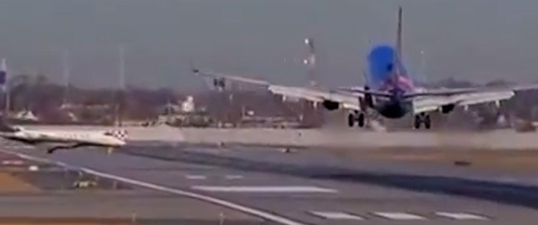 Avião precisou arremeter para evitar colisão com jato em pista de aeroporto nos EUA