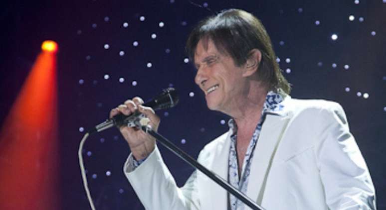 Com energias renovadas, Roberto Carlos, a caminho dos 84 anos, começa nova maratona de shows