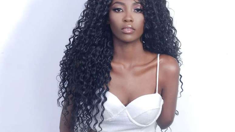 Alessandra Silva, a Barbie do Samba