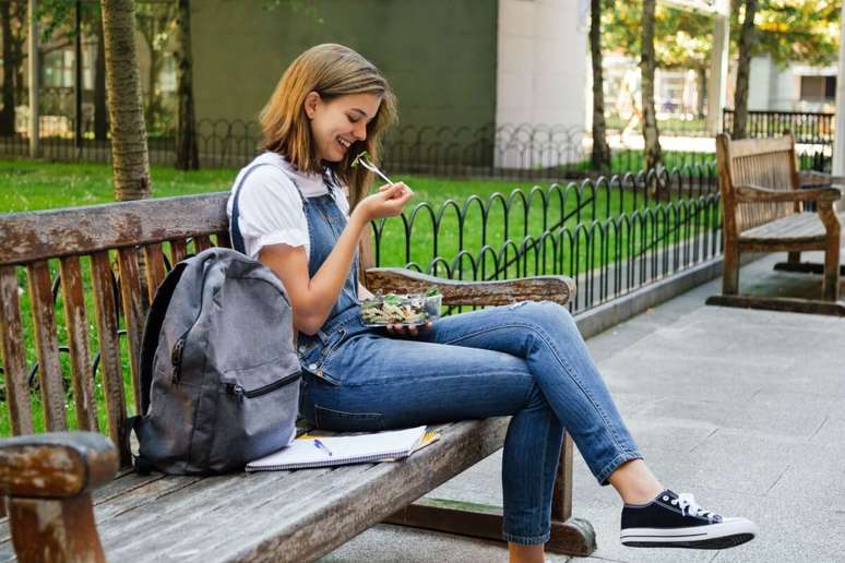 Practical snacks can be brought to college scholarship Practical snacks can be brought to college scholarship
