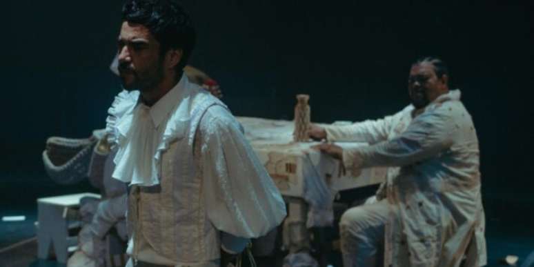 'Os Irm&atilde;os Karam&aacute;zov' &eacute; dirigido por Caio Blat e Marina Vianna.