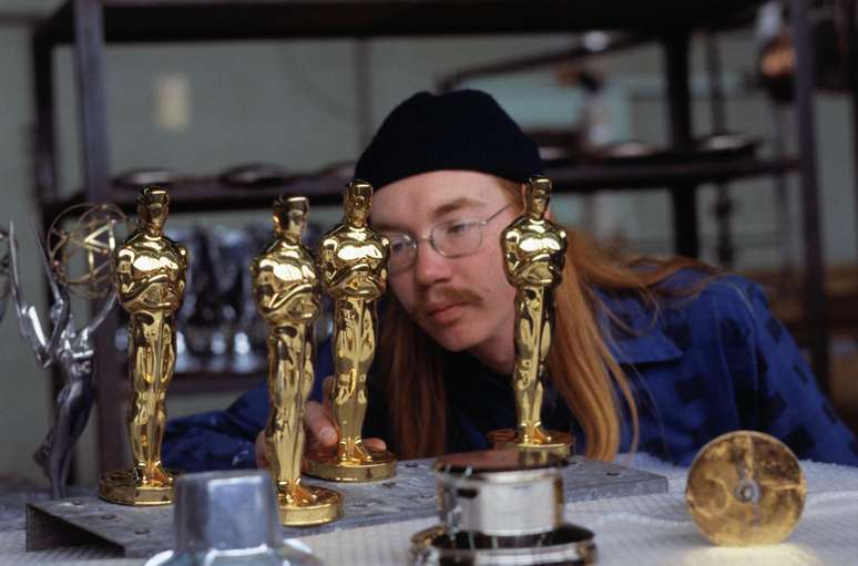 Estatueta do Oscar &eacute; banhada em ouro e segue processo rigoroso de produ&ccedil;&atilde;o