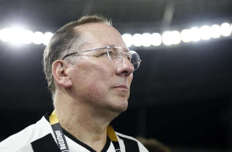 Textor apologizes to the fans and use 2024 to defend planning