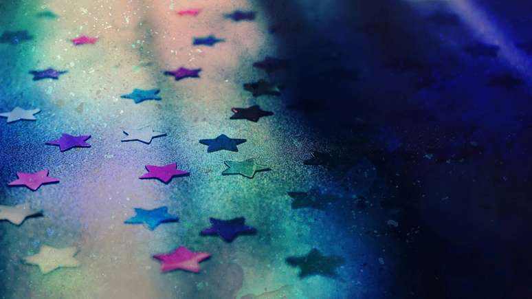 Side B of the glitter, the carnival bad