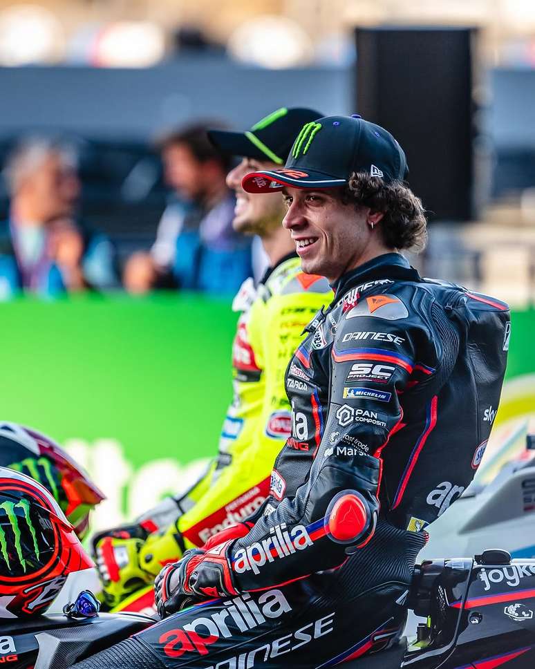 Marco Bezzecchi comemora resultados nos testes