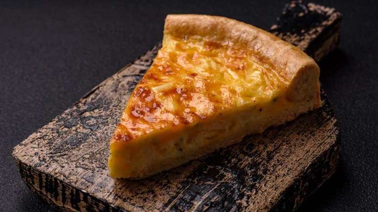 Creamy cheese and bacon cake tidy for the afternoon snack