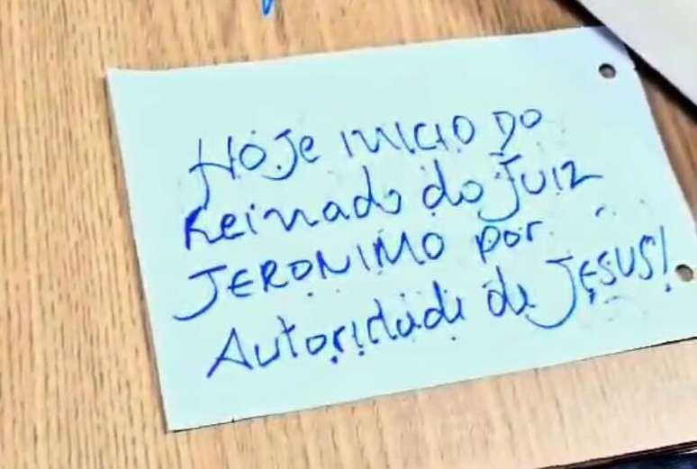 Bilhete encontrado na casa do suspeito