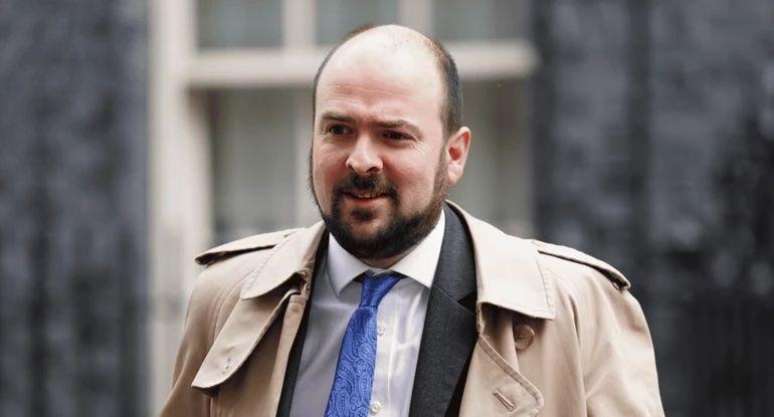 Richard Holden apresentou um projeto de lei do legislativo para proibir o casamento entre primos no Reino Unido