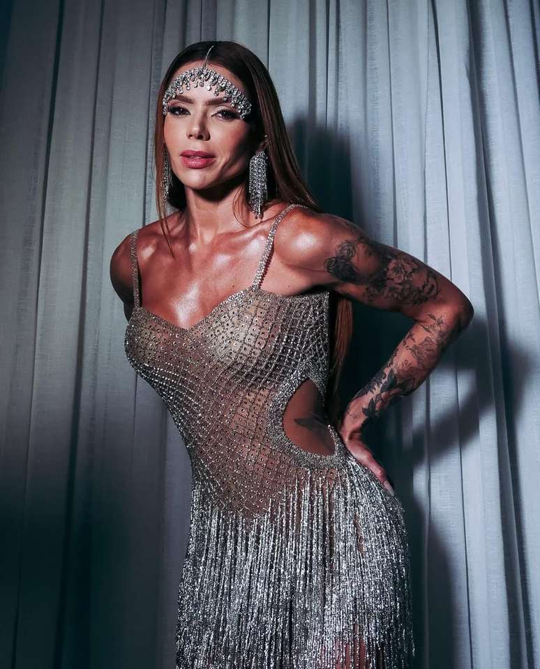 A influenciadora Tha&iacute;s Vasconellos estreia como musa do Salgueiro no Carnaval 2025 -