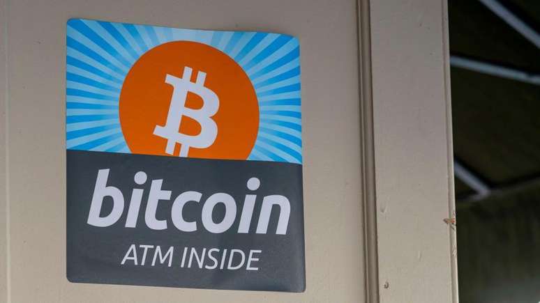 Preços das criptomoedas disparam após Trump nomear cinco criptomoedas para potencial reserva estratégica dos EUA