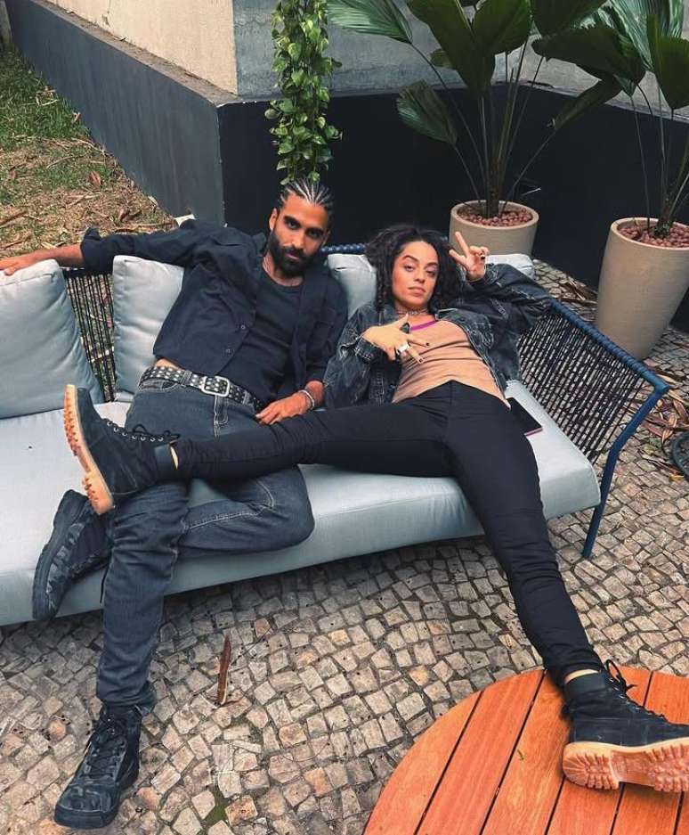 Vitor Sampaio &eacute; J&ocirc; e Pri Helena, Cac&aacute;, em Volta por Cima -