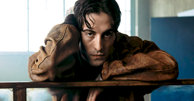 Damiano lan&ccedil;a o in&eacute;dito e euf&oacute;rico single 'Next Summer'