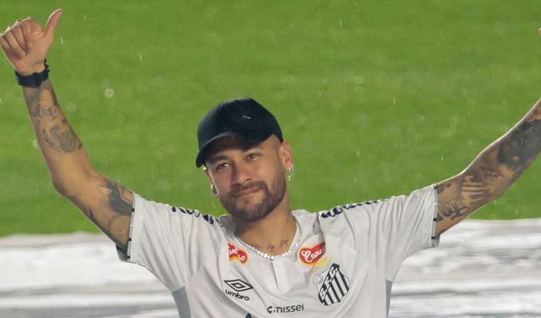 Nem Sapuca&iacute;, nem camarote: Carnaval 2025 diferente de Neymar, &agrave; espera do 4&ordm; filho, vai te surpreender.