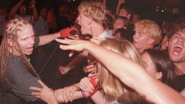 Offspring durante show da turn&ecirc; original de Smash, em Irvine, 1994 -