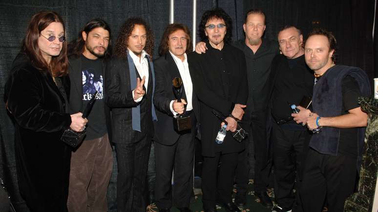 Músicos do Black Sabbath e Metallica (D-E): Ozzy Osbourne, Robert Trujillo, Kirk Hammett, Geezer Butler, Tony Iommi, James Hetfield, Bill Ward e Lars Ulrich -
