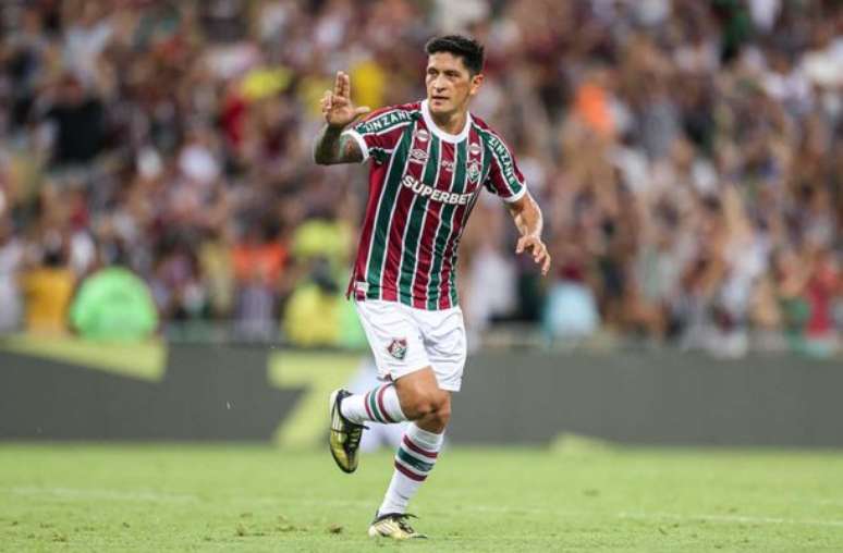 FOTO: MARCELO GON&Ccedil;ALVES / FLUMINENSE F.C. - Legenda: Cano comemora o quarto gol do Fluminense na partida contra o Volta Redonda
