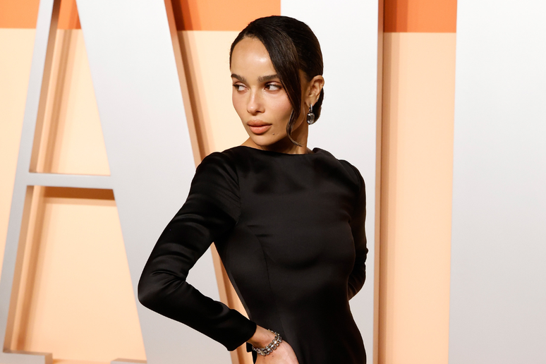Zoë Kravitz chamou a atenção pelo look usado na festa pós-Oscar.