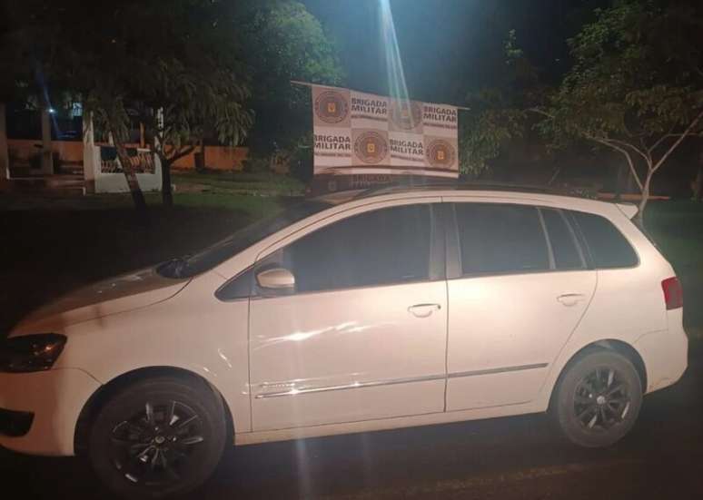 Invades residence with hood, attacked residents and during the escape 5 suspicions are arrested by the BM