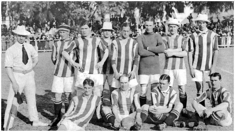 O time titular do Exeter City que jogou as partidas no Rio de Janeiro