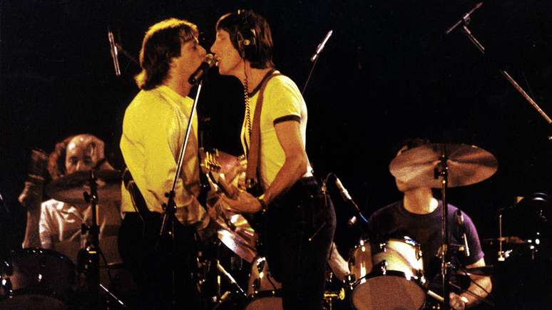 Pink Floyd durante show da turn&ecirc; The Wall, em 1981 -
