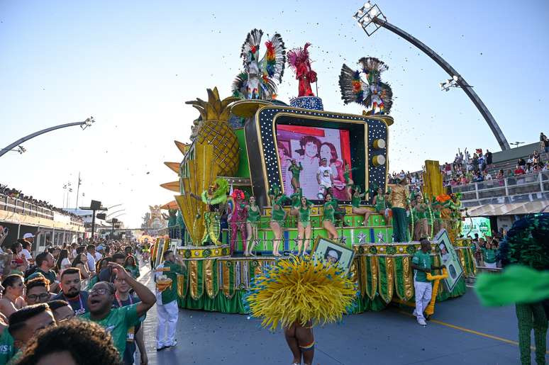 Desfile da escola de samba Camisa Verde e Branco pelo Grupo Especial do Carnaval 2025 de São Paulo, no Sambódromo do Anhembi, na zona norte da capital paulista, na madrugada deste sábado, 1 de março de 2025.