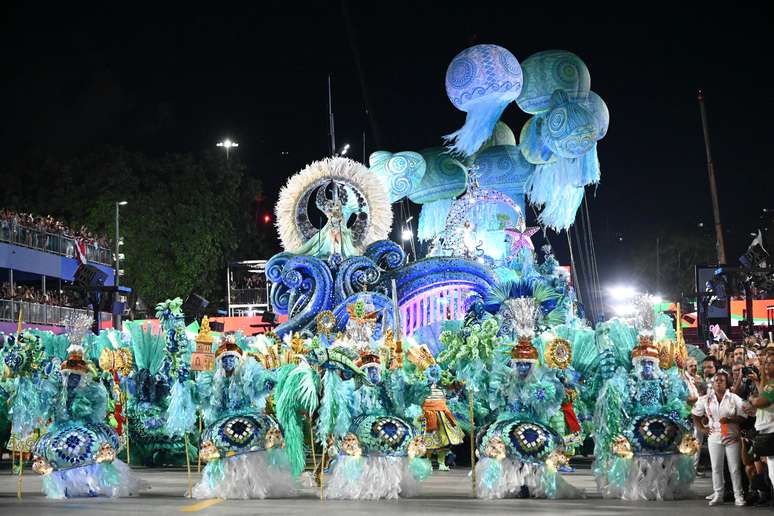 Foto do desfile da Grande Rio.