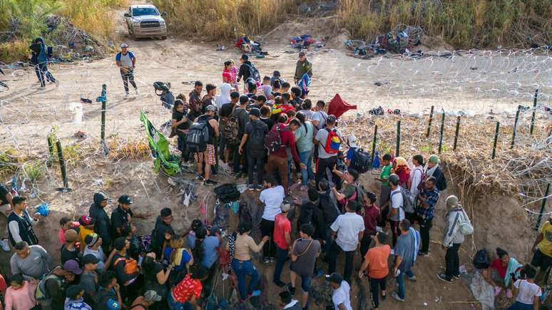 Trump disse que quer tarifas sobre o M&eacute;xico e o Canad&aacute; para faz&ecirc;-los conter o fluxo de migrantes ilegais para os EUA, e a droga fentanil