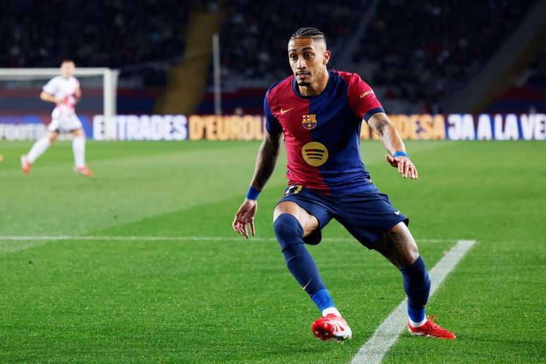 Raphinha (Barcelona) durante jogo contra o Rayo Vallecano, no dia 17.02.2025 