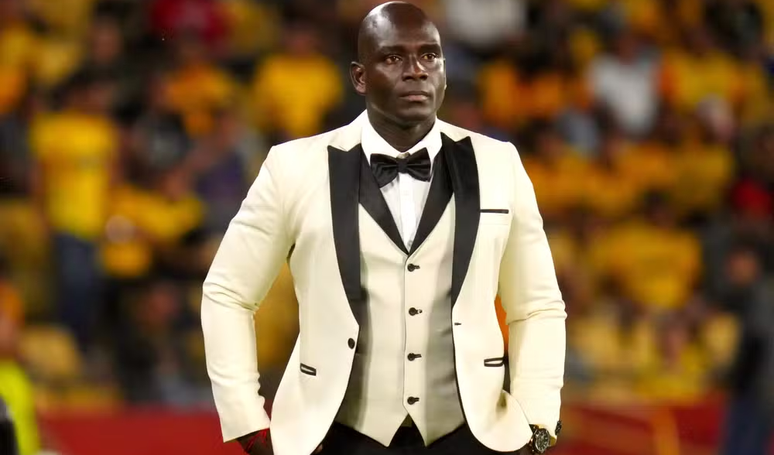 Castillo, técnico do Barcelona-EQU, em partida contra o Corinthians