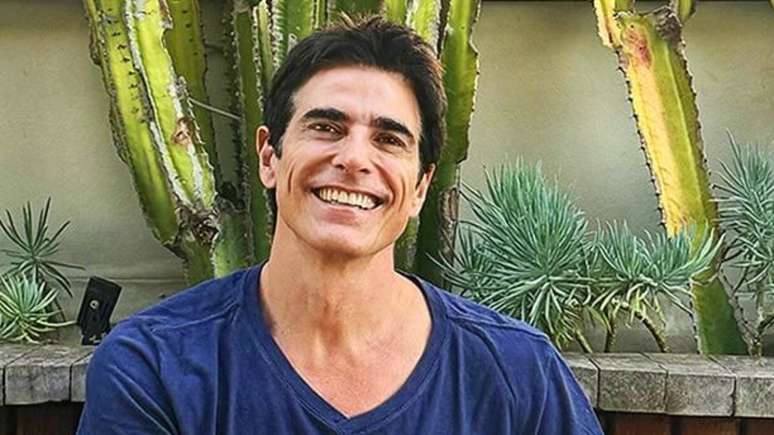 Reynaldo Gianecchini assumes gray hair and shock web: ” Lord?