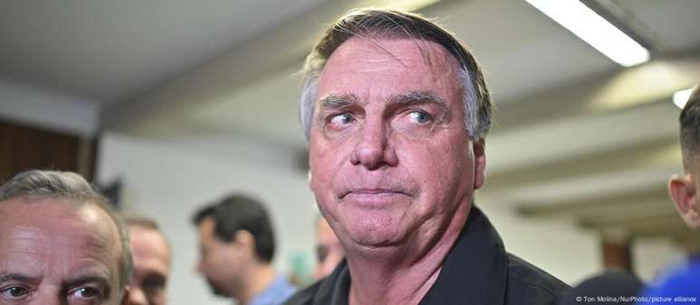 Bolsonaro é denunciado por seis crimes, entre eles golpe de Estado e abolição violenta do Estado democrático de direito 