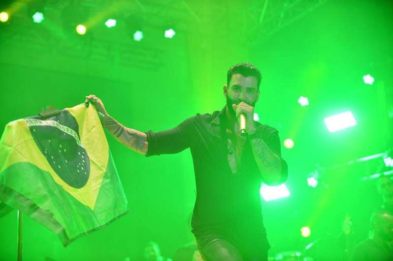 Gusttavo Lima se apresenta ao vivo no palco do Miramar Regional Park Amphitheater, em 30 de setembro de 2022 ,em Miramar, Flórida.