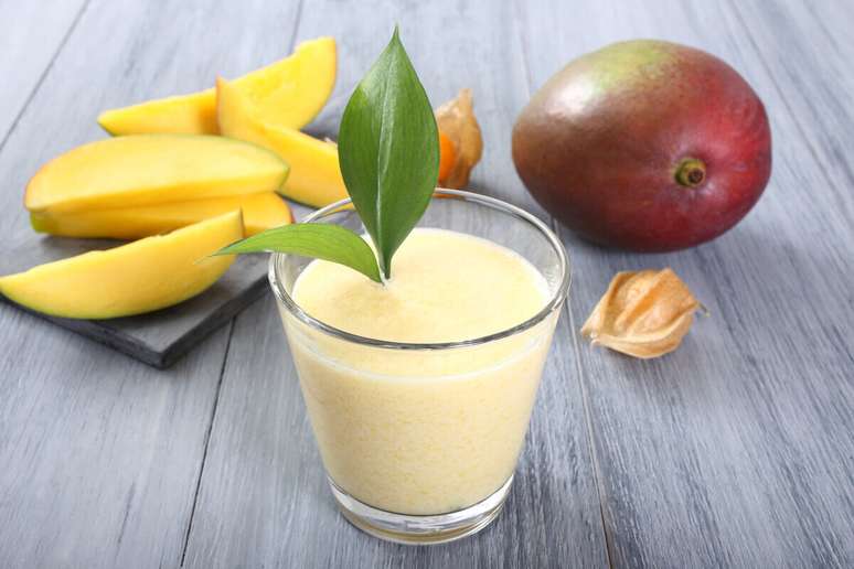 Vitamina de manga com whey protein 