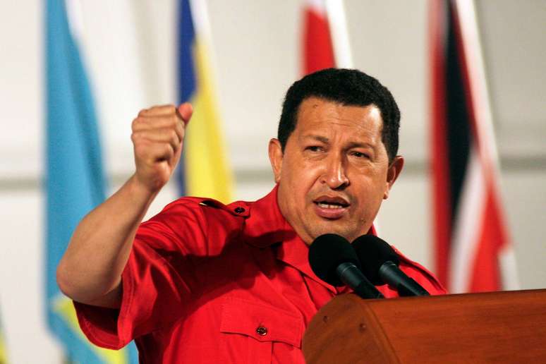 Levitsky observa semelhanças e diferenças entre Trump e políticos latino-americanos, como Hugo Chávez