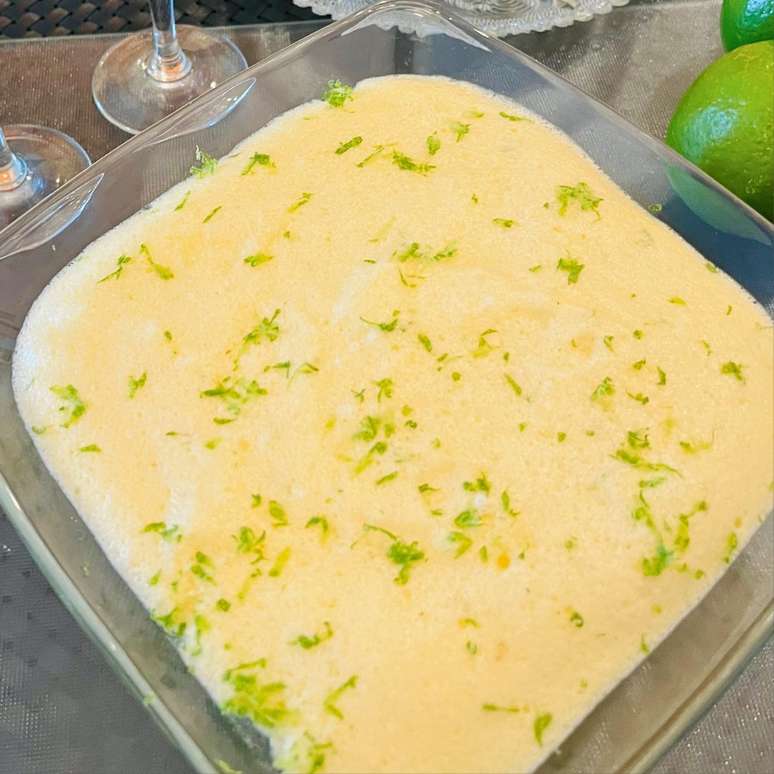 Mousse de Limão: leve, aerado e super refrescante! Uma sobremesa fácil e deliciosa, perfeita para quem ama um doce cítrico e cremoso