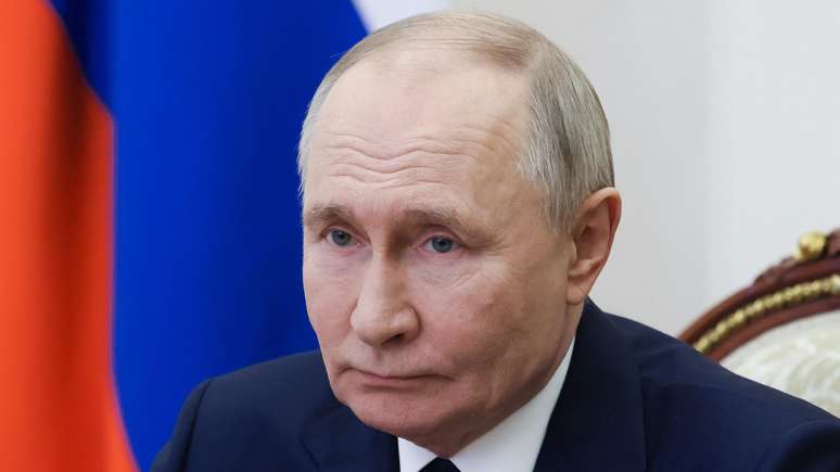 Suspensão da ajuda militar e de inteligência dos EUA para Ucrânia foi grande vantagem para Putin