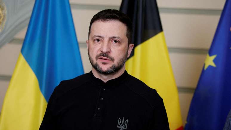 Zelenskiy luta para manter o apoio militar ocidental